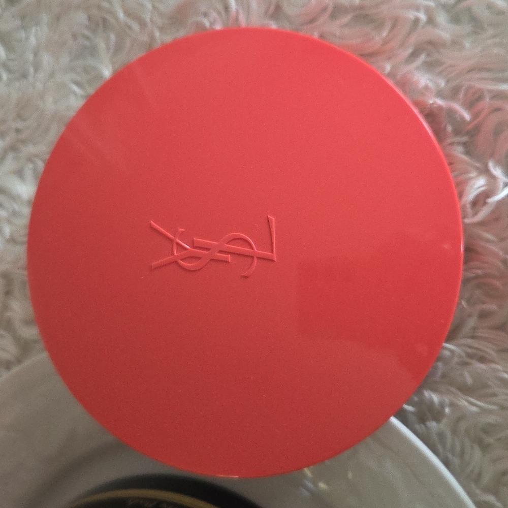 Yves Saint Laurent Vintage Dusting Powder 5.2oz - Picture 2 of 11